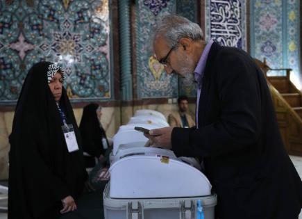 Políticos de línea dura obtienen mayoría en elecciones parlamentarias de Irán