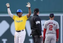 Victoria de los Medias Rojas con doble decisivo de Rafael Devers Victoria de los Medias Rojas con doble decisivo de Rafael Devers