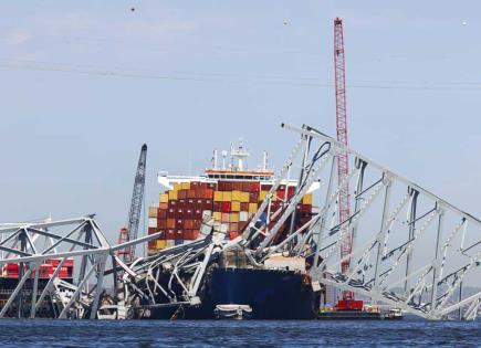 Buque involucrado en colapso del puente de Baltimore zarpa para reparaciones