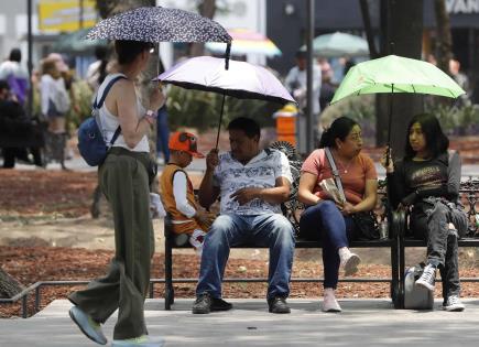 Ola de calor en México persiste: Lluvias aliviarán pero 14 estados superarán los 40 grados