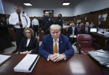Cronolog&iacute;a de los pagos de Trump a Stormy Daniels
