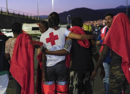 Llegada de Inmigrantes Rescatados al Puerto de Arguineguín