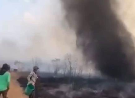 VIDEO | Tornado de fuego se levanta en quemazón de rancho en El Naranjo