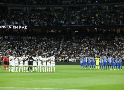 El Bernabéu guarda un minuto de silencio en memoria de Cesar Lusi Menotti