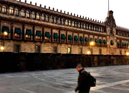 Palacio Nacional amanece blindado con vallas de tres metros
