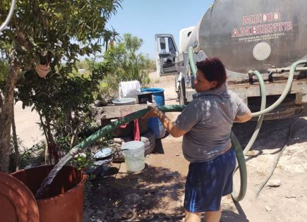 Programa de tandeo de agua en zonas rurales por sequía en Sinaloa