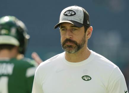 Entrenador de los Jets, minimiza la ausencia de Aaron Rodgers en los entrenamientos.
