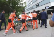 Grave, el primer ministro de Eslovaquia tras atentado a balazos Grave, el primer ministro de Eslovaquia tras atentado a balazos