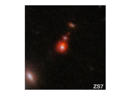 Descubren fusión de 2 enormes agujeros negros