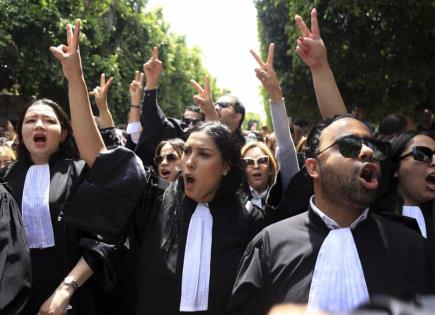 Protestas de abogados en Túnez por represión y arrestos