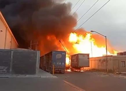 Incendio de Grandes Proporciones en Parque Industrial Monterrey