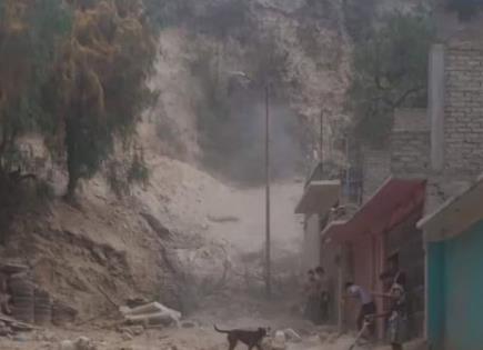Deslave en Sierra de Guadalupe afecta vivienda y camioneta