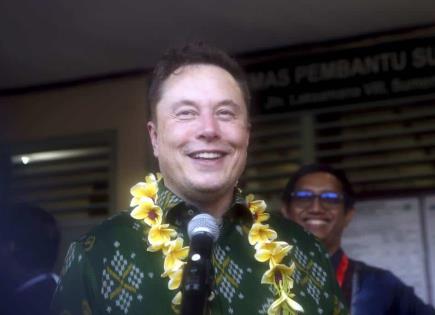 Elon Musk inaugura servicio satelital en Indonesia
