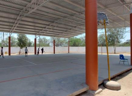 Sin techo en sus patios, 50% de escuelas en Soledad