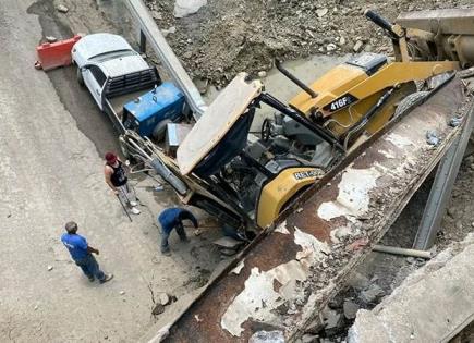 Colapsa puente en Palictla; tres lesionados Colapsa puente en Palictla; tres lesionados