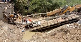 Colapso de puente vehicular en Tamazunchale-Matlapa