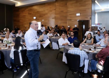 Unión de empresarios respalda candidatura de Enrique Galindo