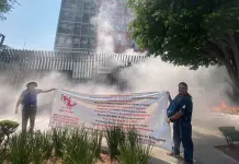 La CNTE vandaliza sedes de partidos en la CDMX La CNTE vandaliza sedes de partidos en la CDMX