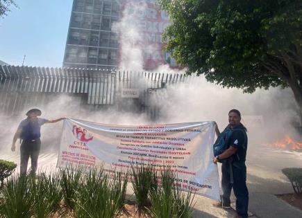 La CNTE vandaliza sedes de partidos en la CDMX