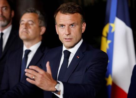 Macron cede en la reforma electoral de Nueva Caledonia
