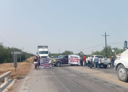 Protesta de Productores de Sorgo en Carretera Federal