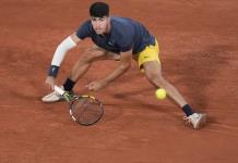 Carlos Alcaraz avanza a la final de Roland Garros; segunda semifinal con poca asistencia