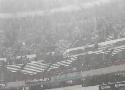 Retraso por lluvia en el estadio Azteca