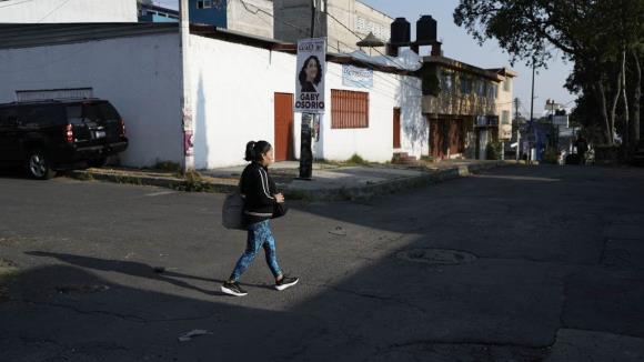Una mujer podría gobernar México, mientras millones más siguen en la sombra como trabajadoras del hogar