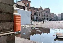Cierre de campa&ntilde;a dej&oacute; ola de basura en Plaza de los Fundadores