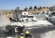 Accidente fatal en la autopista M&eacute;xico-Puebla: Mujer muere al chocar contra tr&aacute;iler
