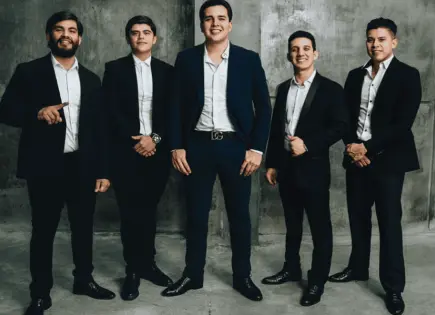Marca Registrada toca corrido, pero lo hizo sin cantar la letra