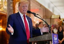 Revocar&aacute;n licencia de Trump para portar armas