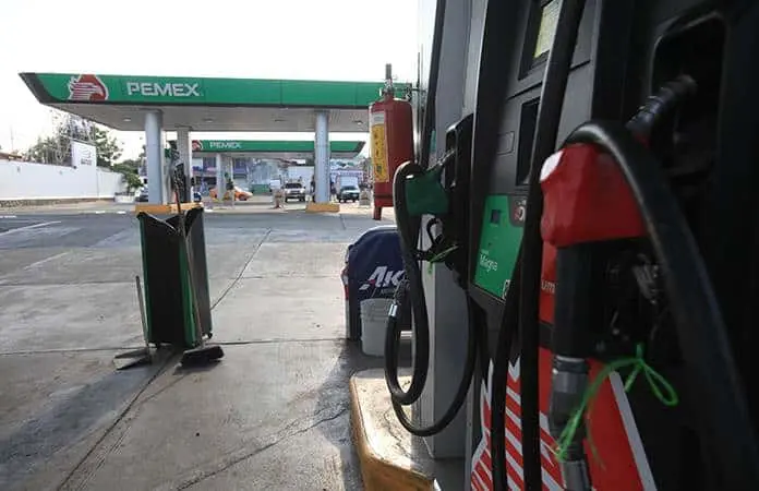 Sheinbaum niega que haya desabasto de combustible