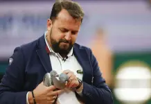 Rescate heroico de una paloma en el Abierto de Francia Rescate heroico de una paloma en el Abierto de Francia