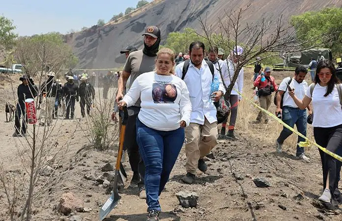 Auxilio a madres buscadoras por síntomas de insolación en Sinaloa