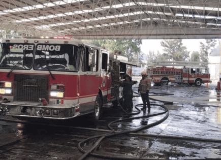 Incendio en empresa de unicel en Ecatepec
