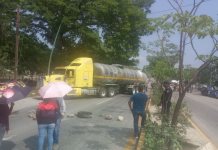 Bloqueo de maestros en Tuxtla Gutiérrez por demandas educativas