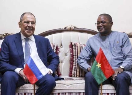 Serguéi Lavrov refuerza la colaboración en África Occidental