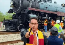 Harry Potter se toma fotos con La Emperatriz
