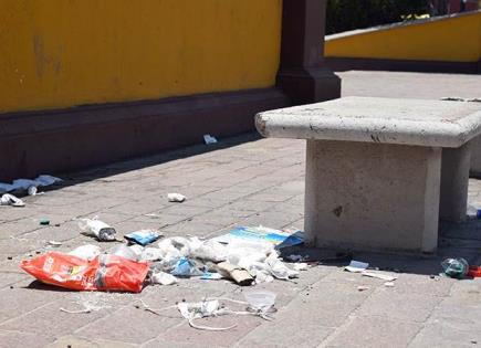 Personas sin hogar deterioran la Plaza del Milenio