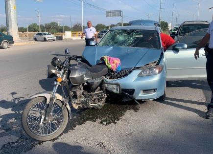Motociclista lesionado en choque en Periférico Oriente