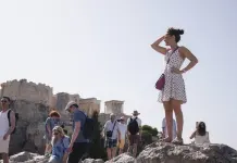 Impacto de la Ola de Calor en Atenas y Cierre de la Acr&oacute;polis