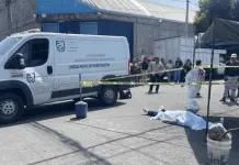 Trifulca entre vecinos y policías en colonia Leyes de Reforma