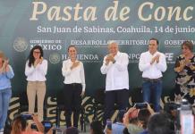 AMLO apapacha a Sheinbaum en su primera gira juntos