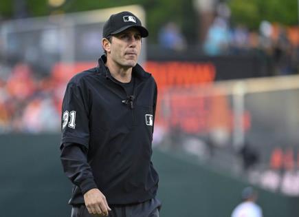 Sanción a umpire Pat Hobert en las Grandes Ligas