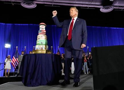 Trump conmemora su cumpleaños número 78