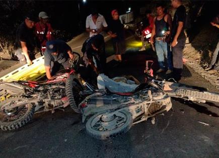 Chocan dos motociclistas; uno fallece Chocan dos motociclistas; uno fallece