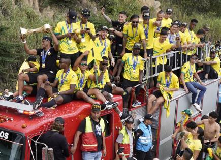 Triunfo del Atlético Bucaramanga: Llegada y homenaje en Bucaramanga