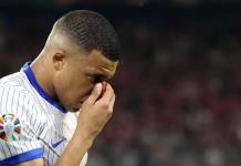 Kylian Mbappé sufre fractura en la nariz en la Euro 2024