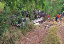 Suman 7 muertos tras accidente en vías férreas de Tamasopo